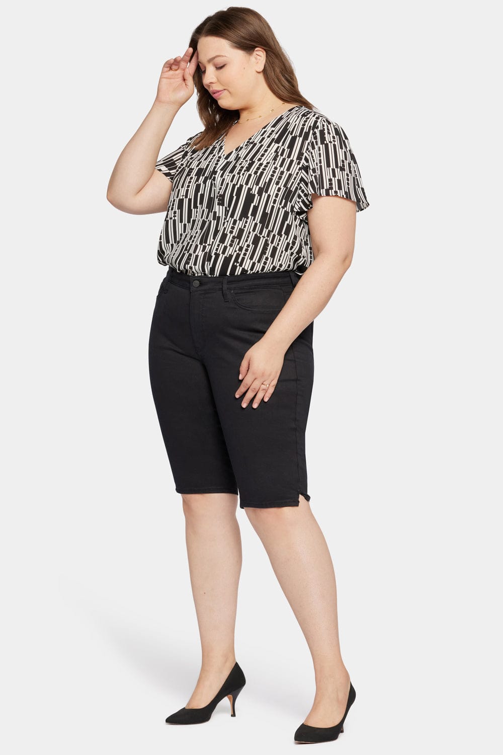 Sophie Bike Capri Jeans in Plus Size thumbnail 5