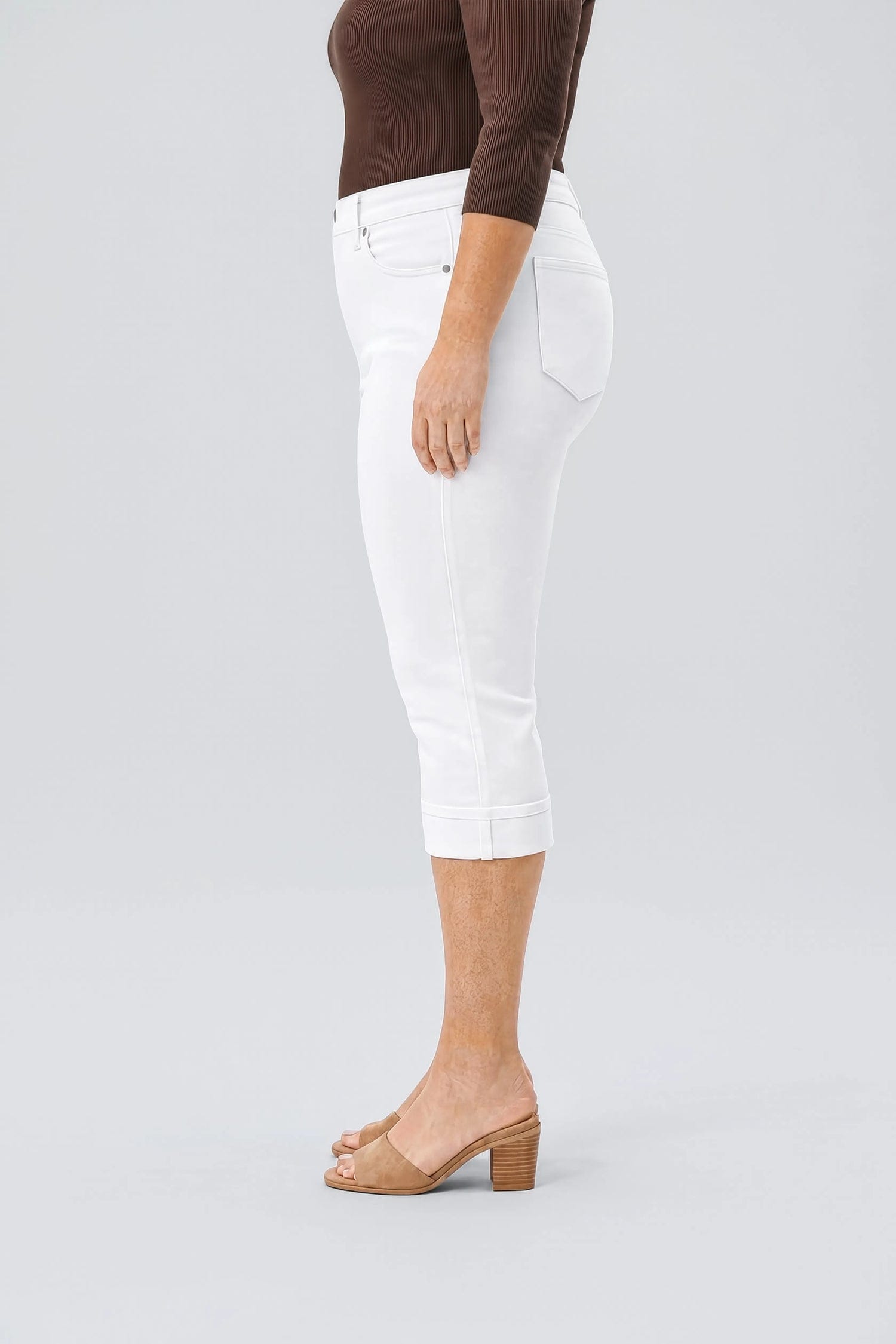 Marilyn Straight Crop Jeans in Plus Size thumbnail 3