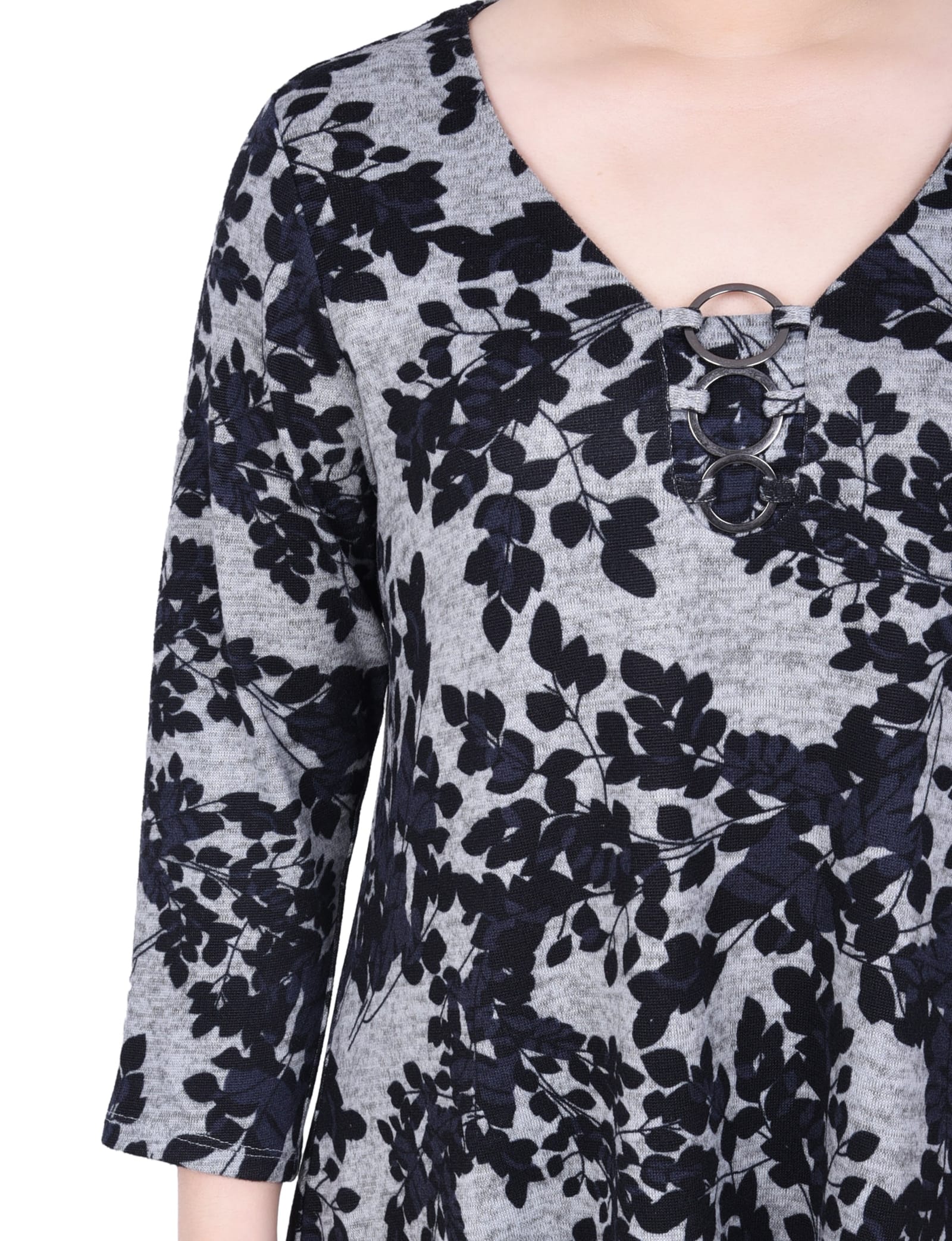 Petite 3/4 Sleeve 3-Ring Top thumbnail 4