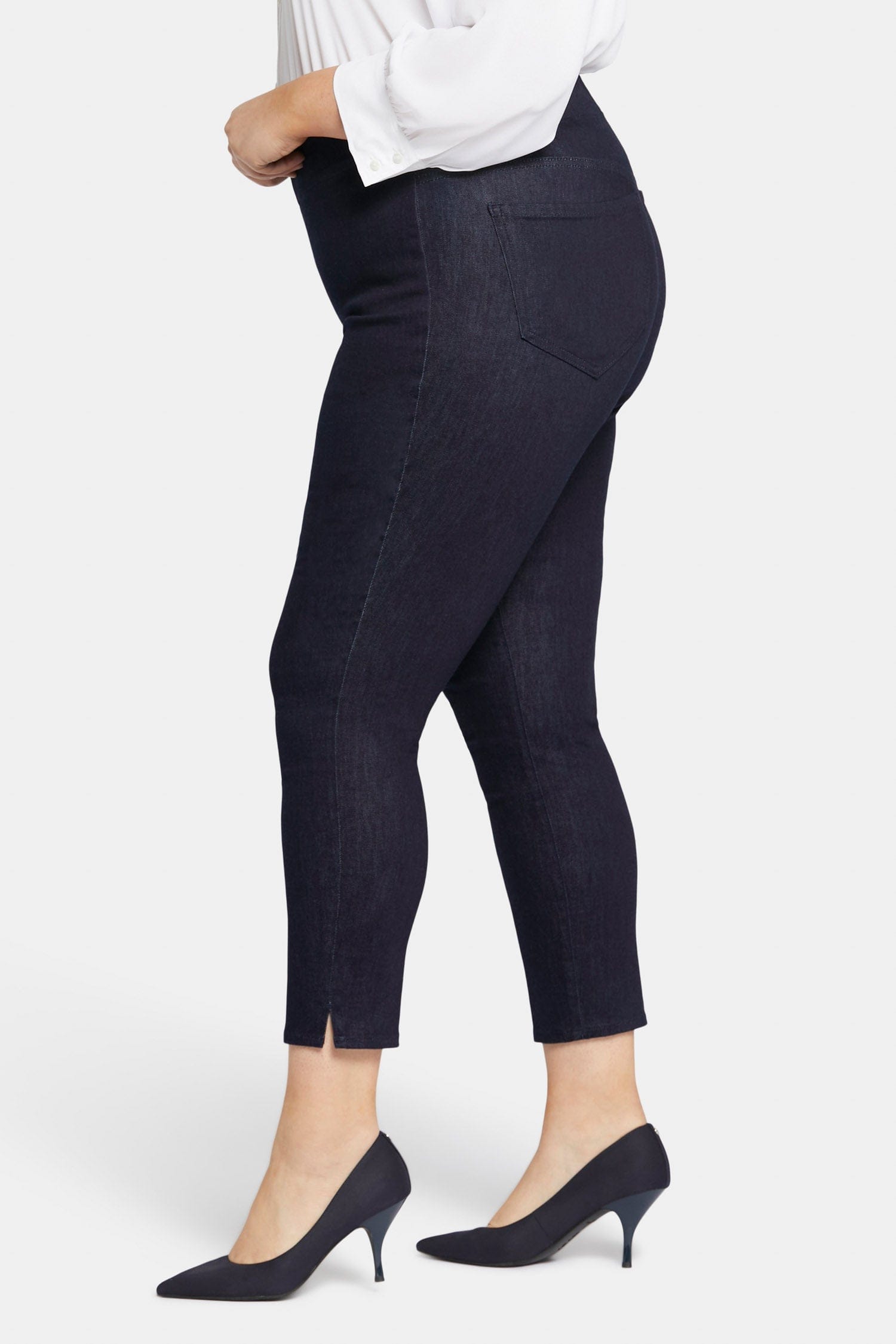 Skinny Ankle Pull-on Jeans in Plus Size thumbnail 3