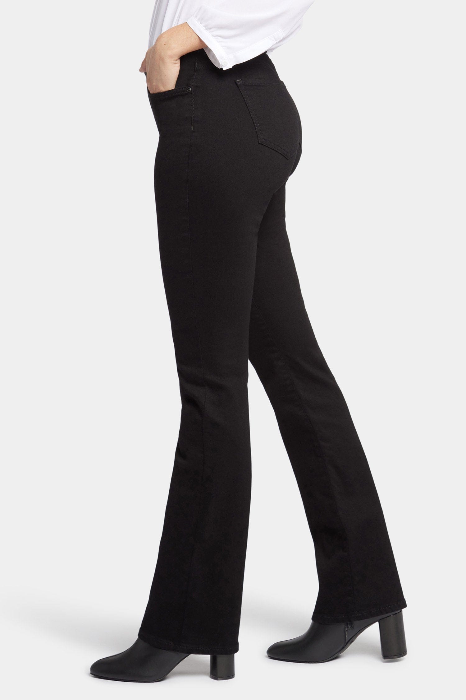 Barbara Bootcut Jeans in Tall thumbnail 3