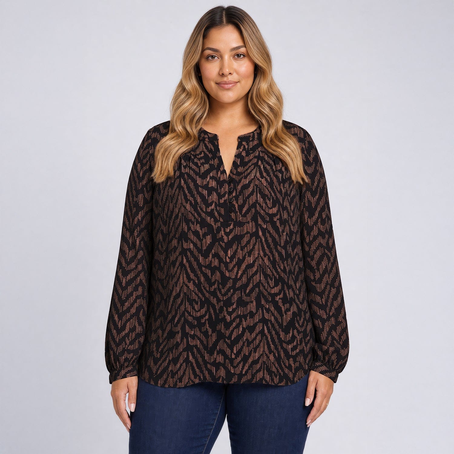 Trinity Blouse in Plus Size thumbnail 6