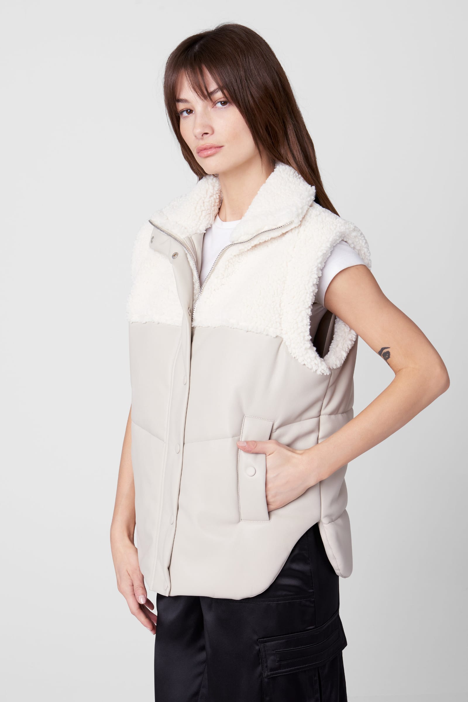 Morning Dew Vest thumbnail 3