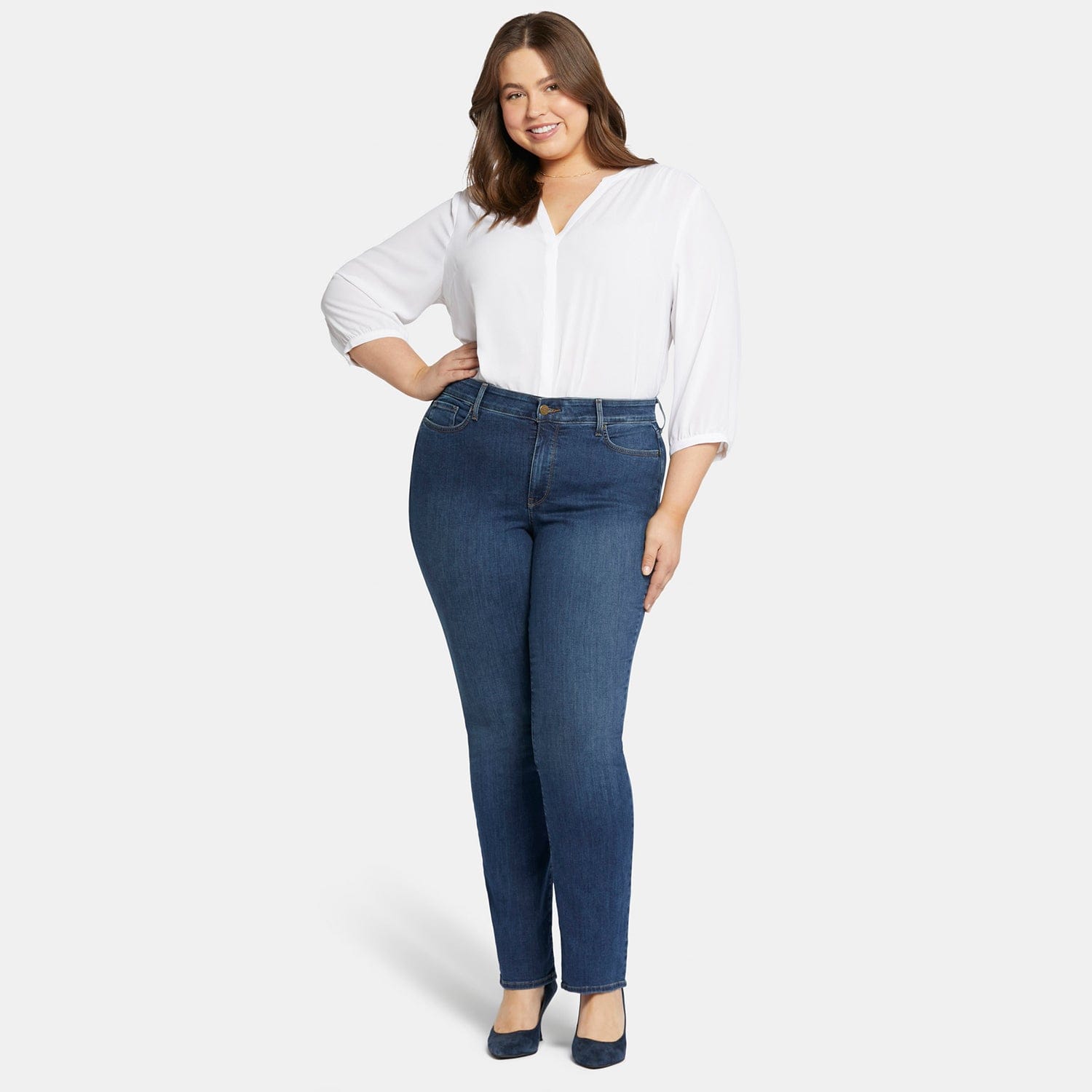 Marilyn Straight Jeans in Plus Size thumbnail 7