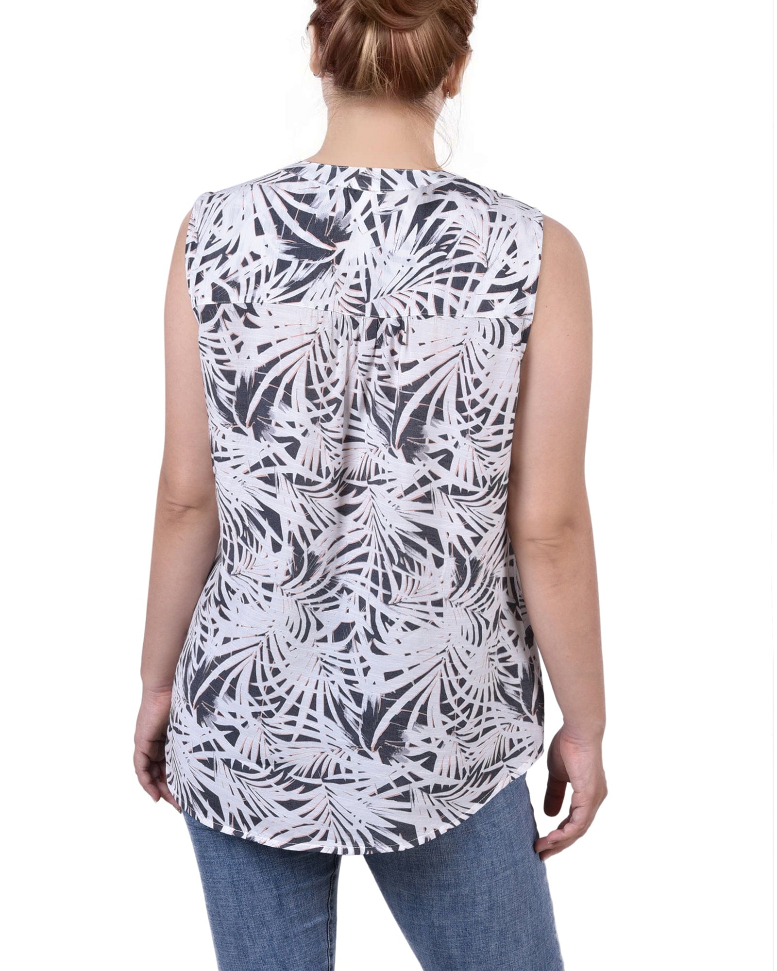 Sleeveless Pintucked Blouse thumbnail 3