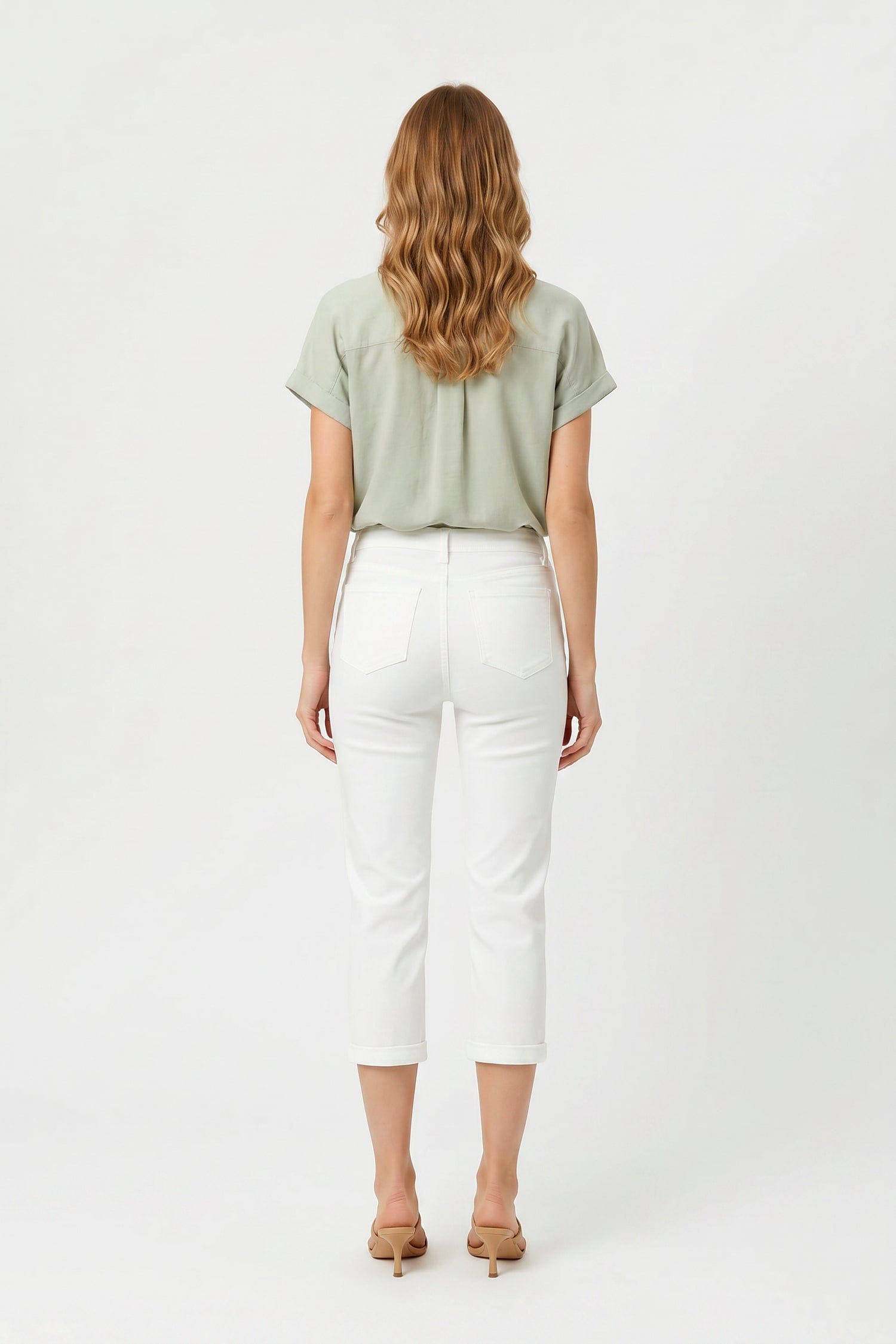 Chloe Skinny Capri Jeans in Petite thumbnail 3