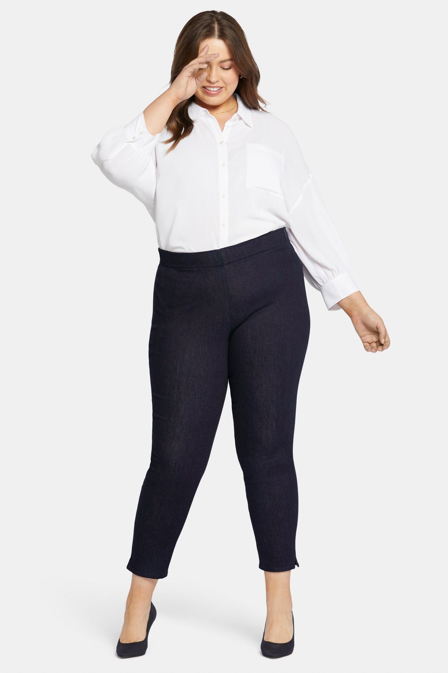 Skinny Ankle Pull-on Jeans in Plus Size thumbnail 4
