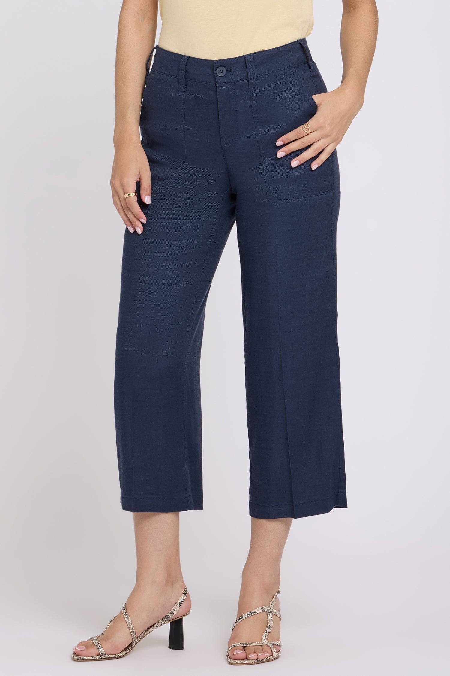 Wide Leg Cargo Capri Pants thumbnail 4
