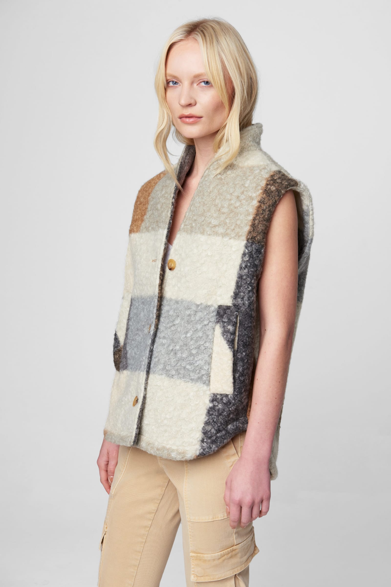 Good Sign Vest thumbnail 4