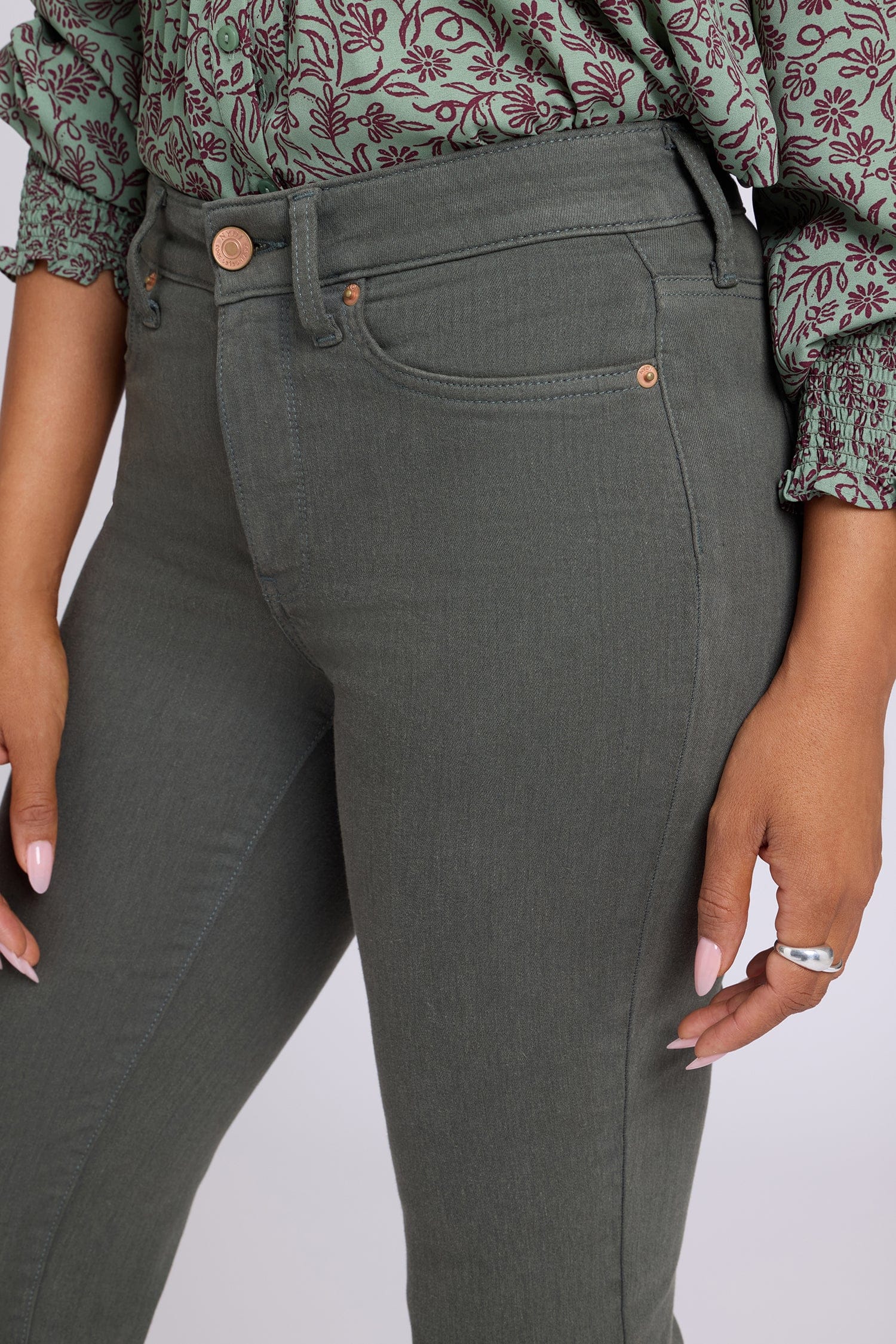 Marilyn Straight Jeans thumbnail 5