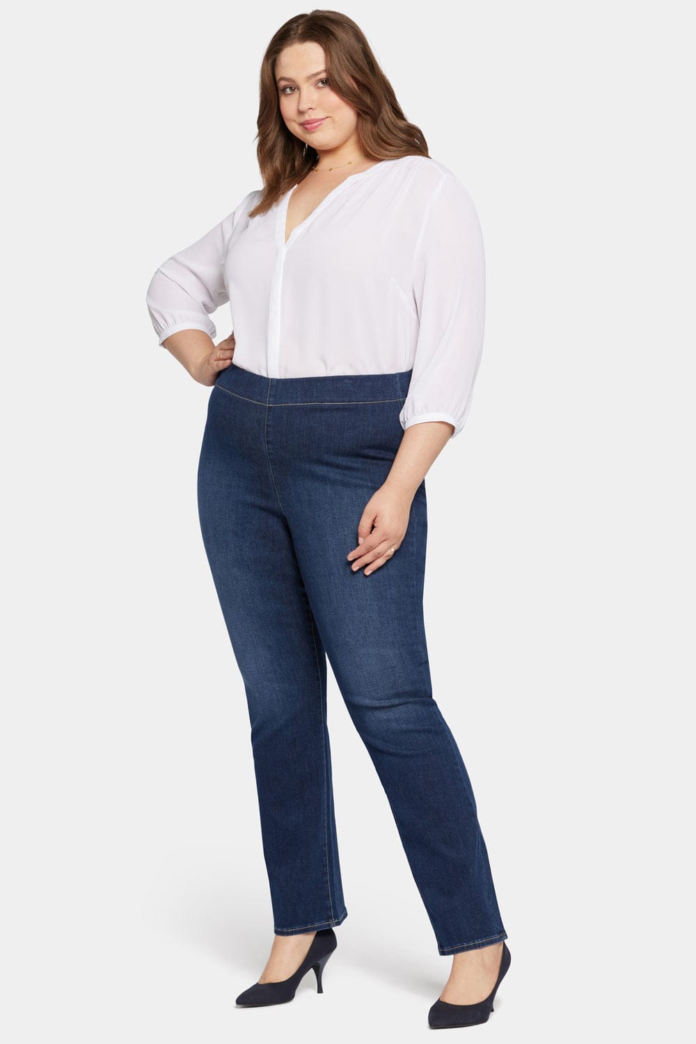 Pull-on Straight Jeans in Plus Size thumbnail 5