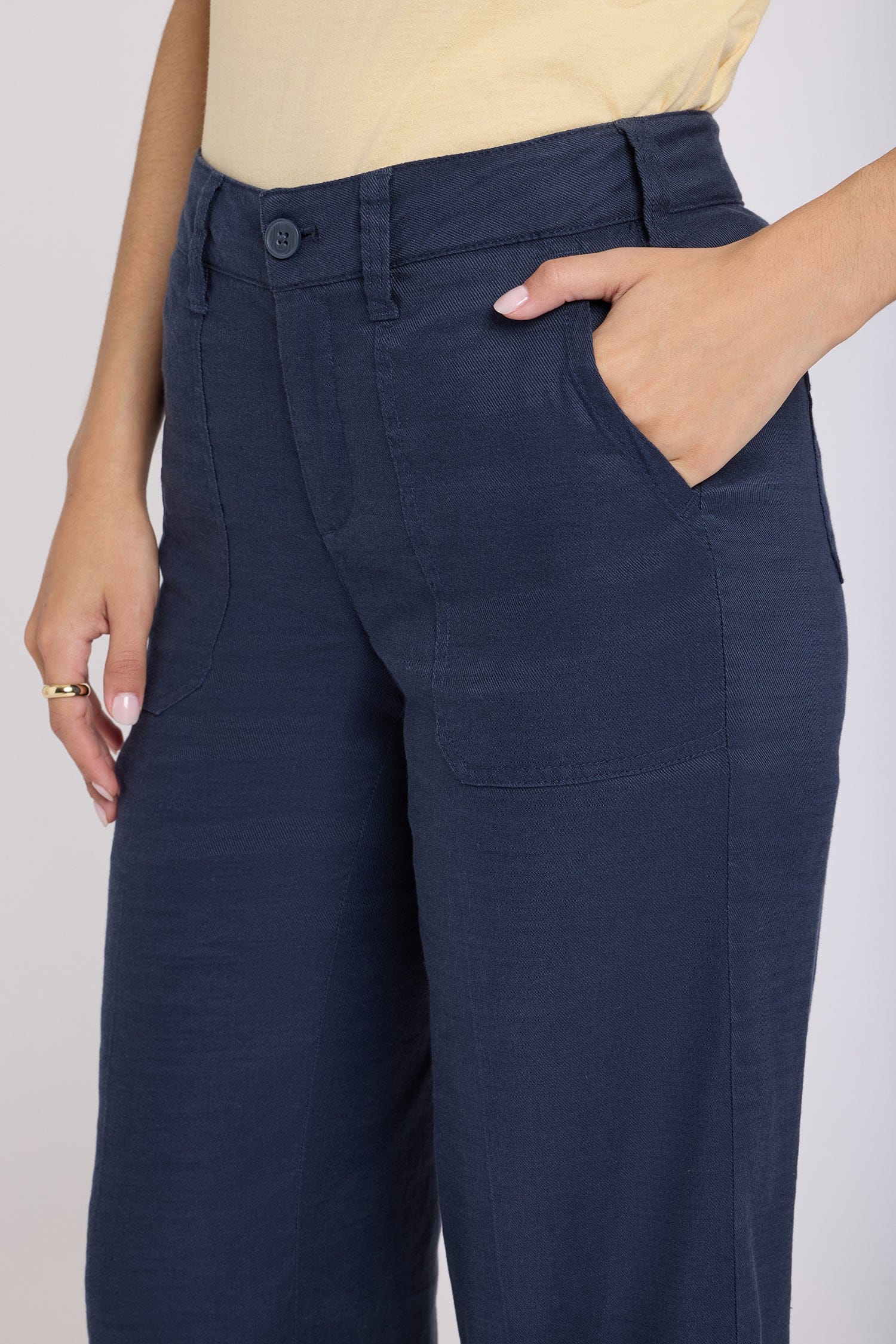 Wide Leg Cargo Capri Pants thumbnail 5