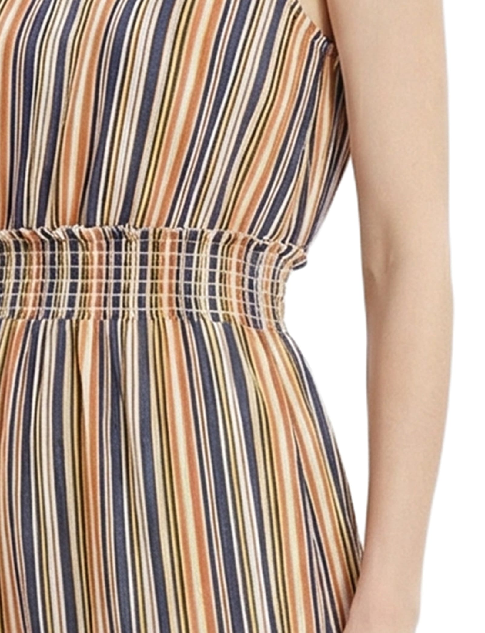 Petite Sleeveless Crinkled Maxi Dress thumbnail 2