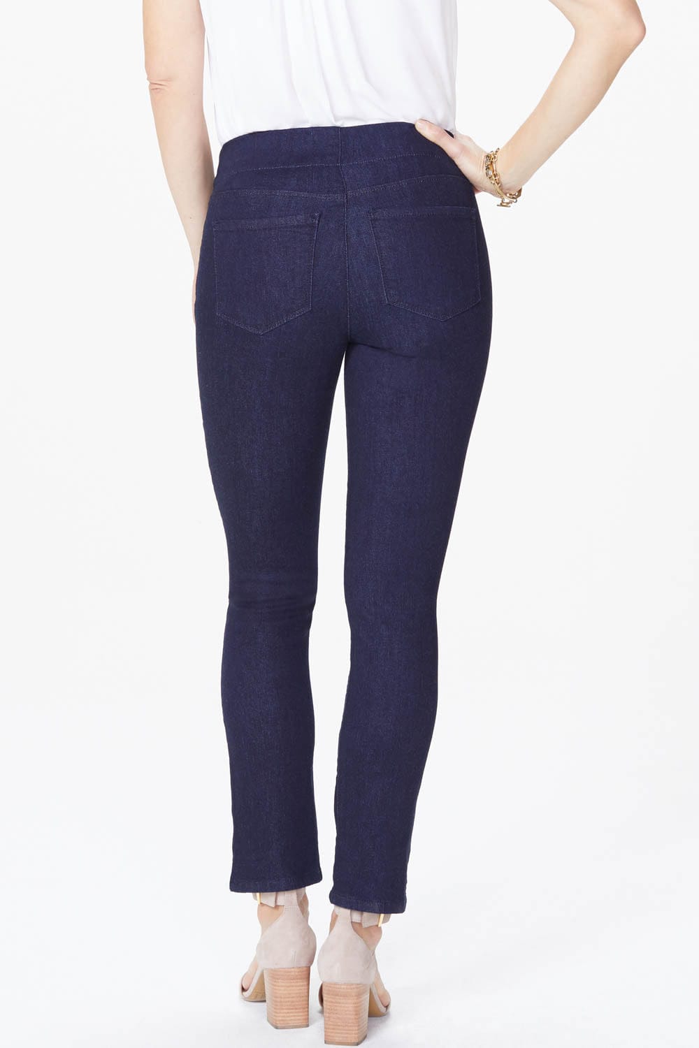 Skinny Ankle Pull-on Jeans in Petite thumbnail 4