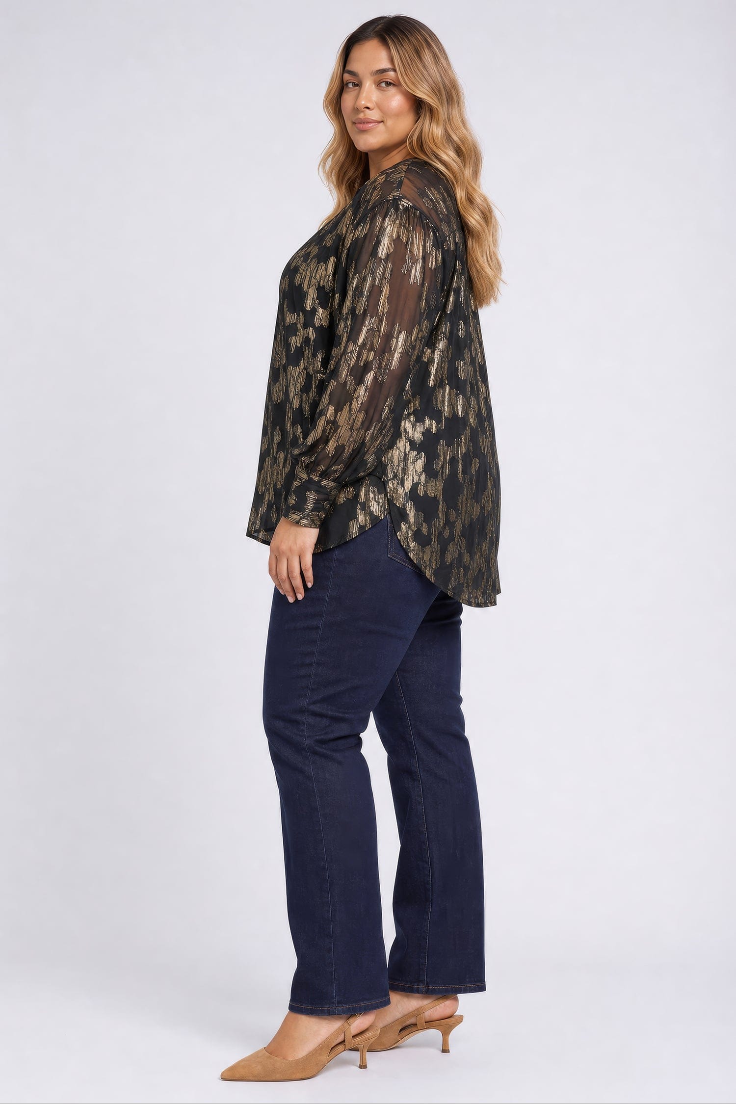 Anika Blouse in Plus Size thumbnail 3