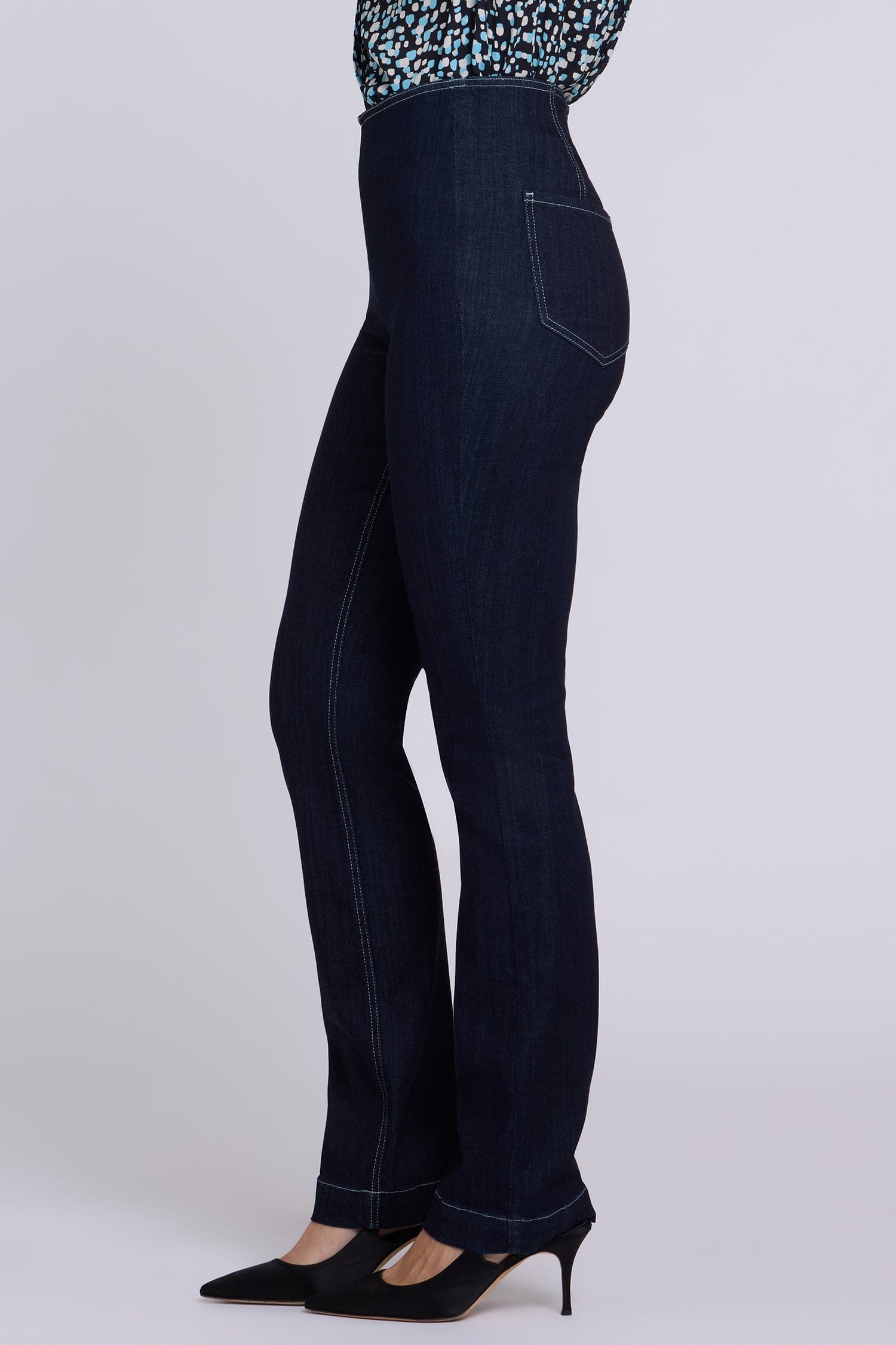Marilyn Straight Pull-on Jeans thumbnail 5