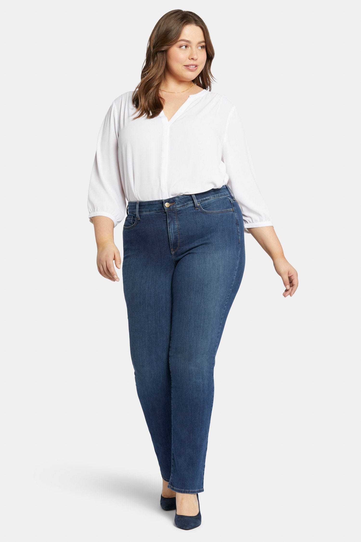 Marilyn Straight Jeans in Plus Size thumbnail 4