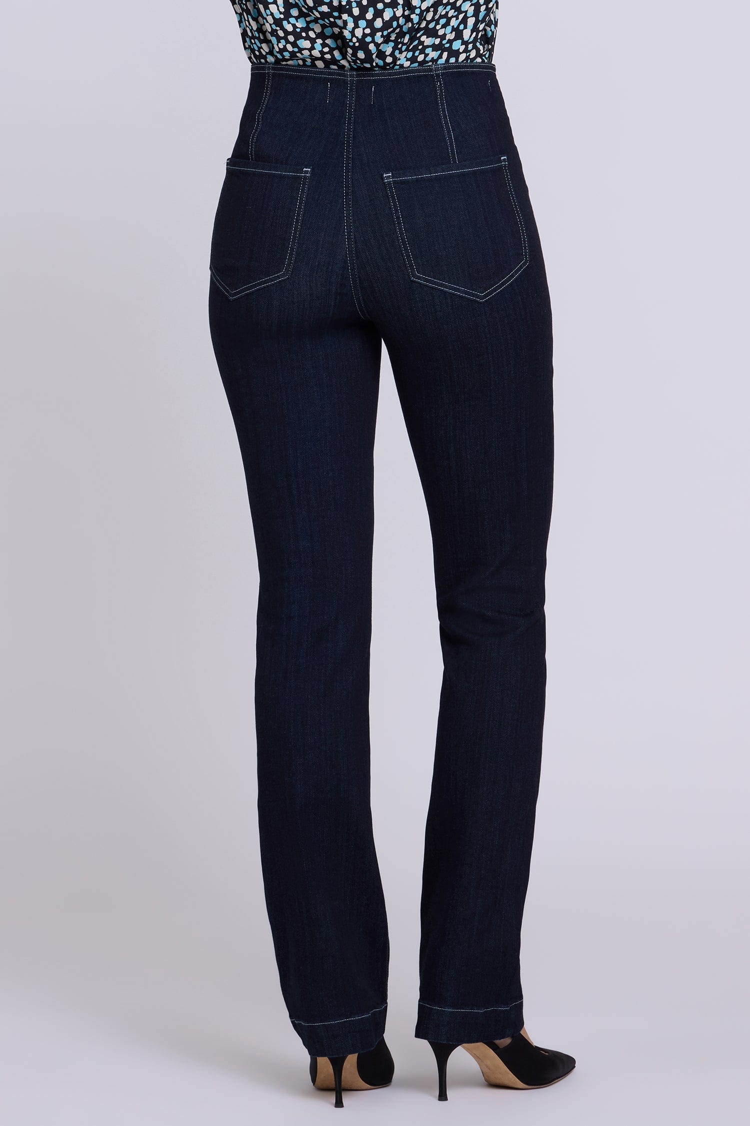 Marilyn Straight Pull-on Jeans thumbnail 4