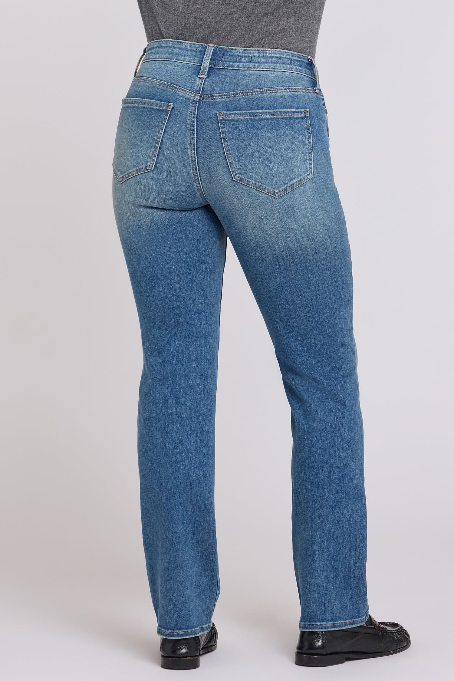 Marilyn Straight Jeans in Petite thumbnail 2