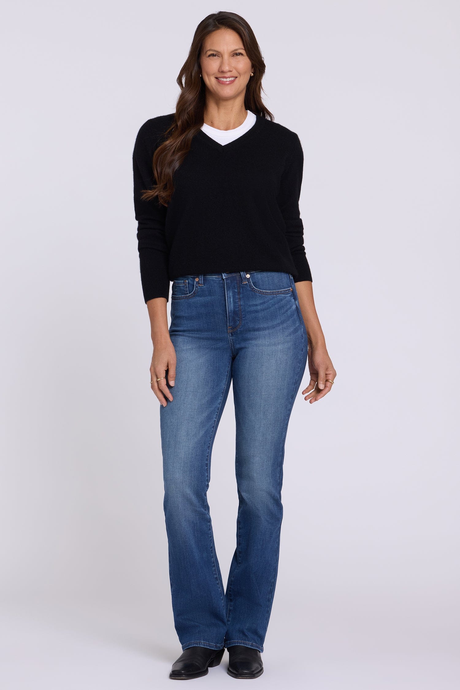 Barbara Bootcut Jeans in Petite