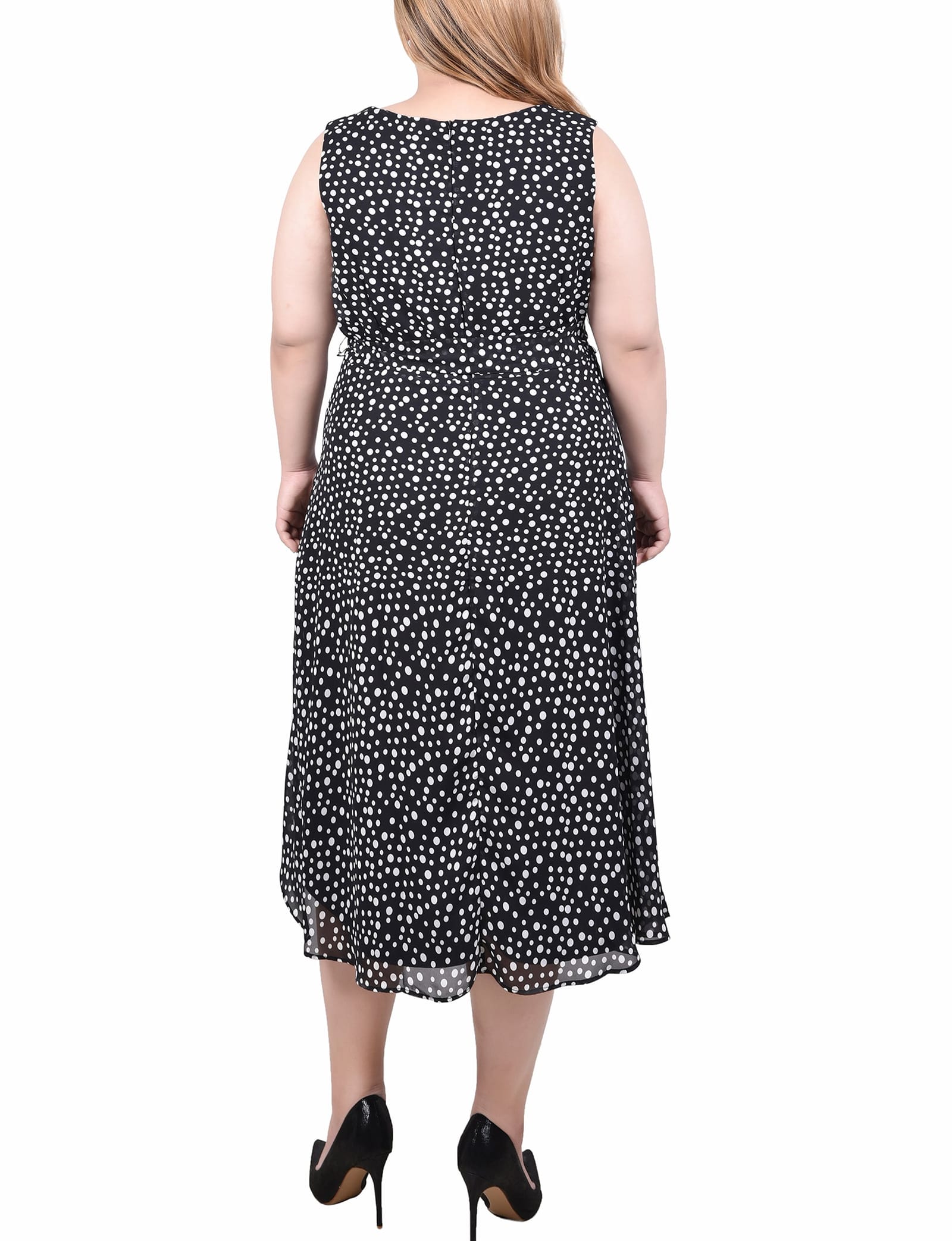 Plus Size Sleeveless Chiffon Belted Dress thumbnail 3