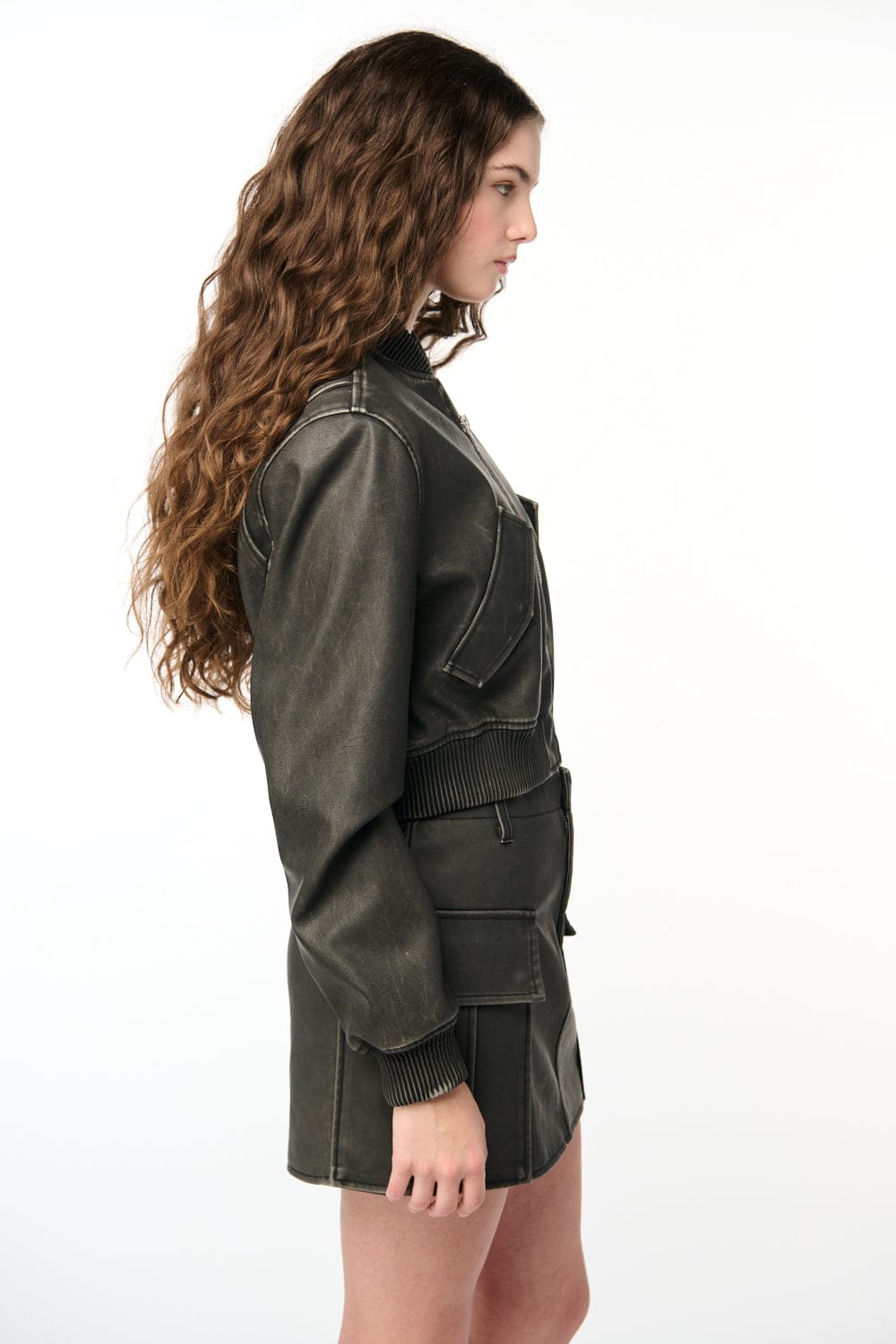 On Track Bomber thumbnail 5