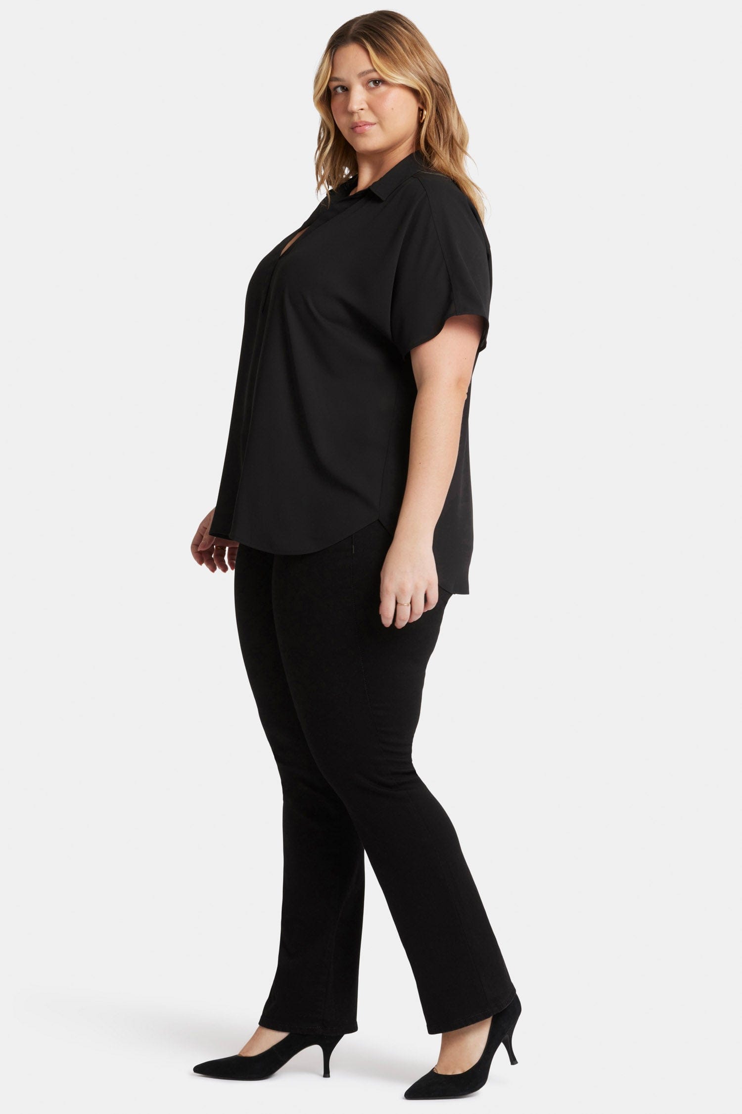 Becky Short Sleeved Blouse in Plus Size thumbnail 3