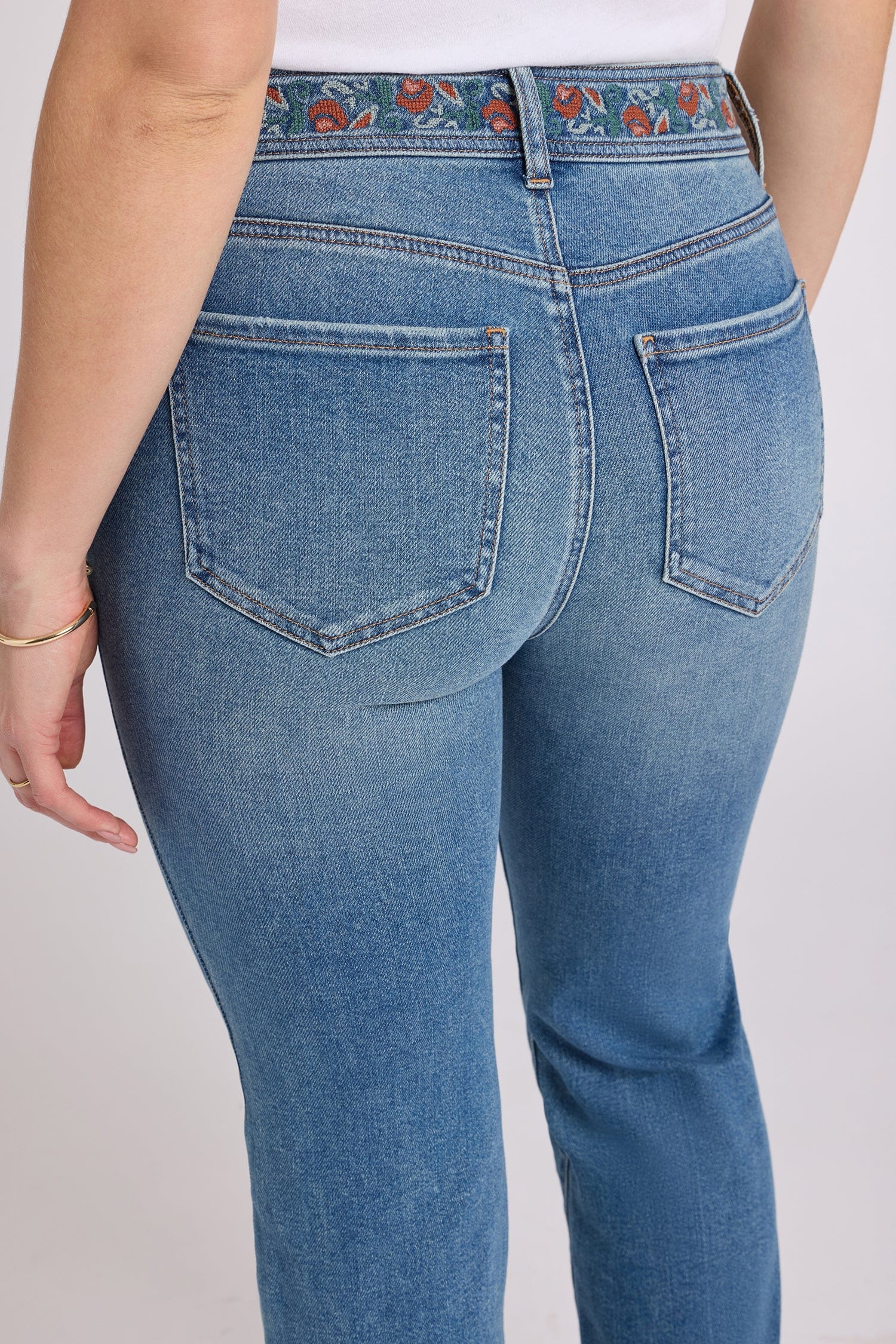 Brooklyn Bootcut Jeans thumbnail 4