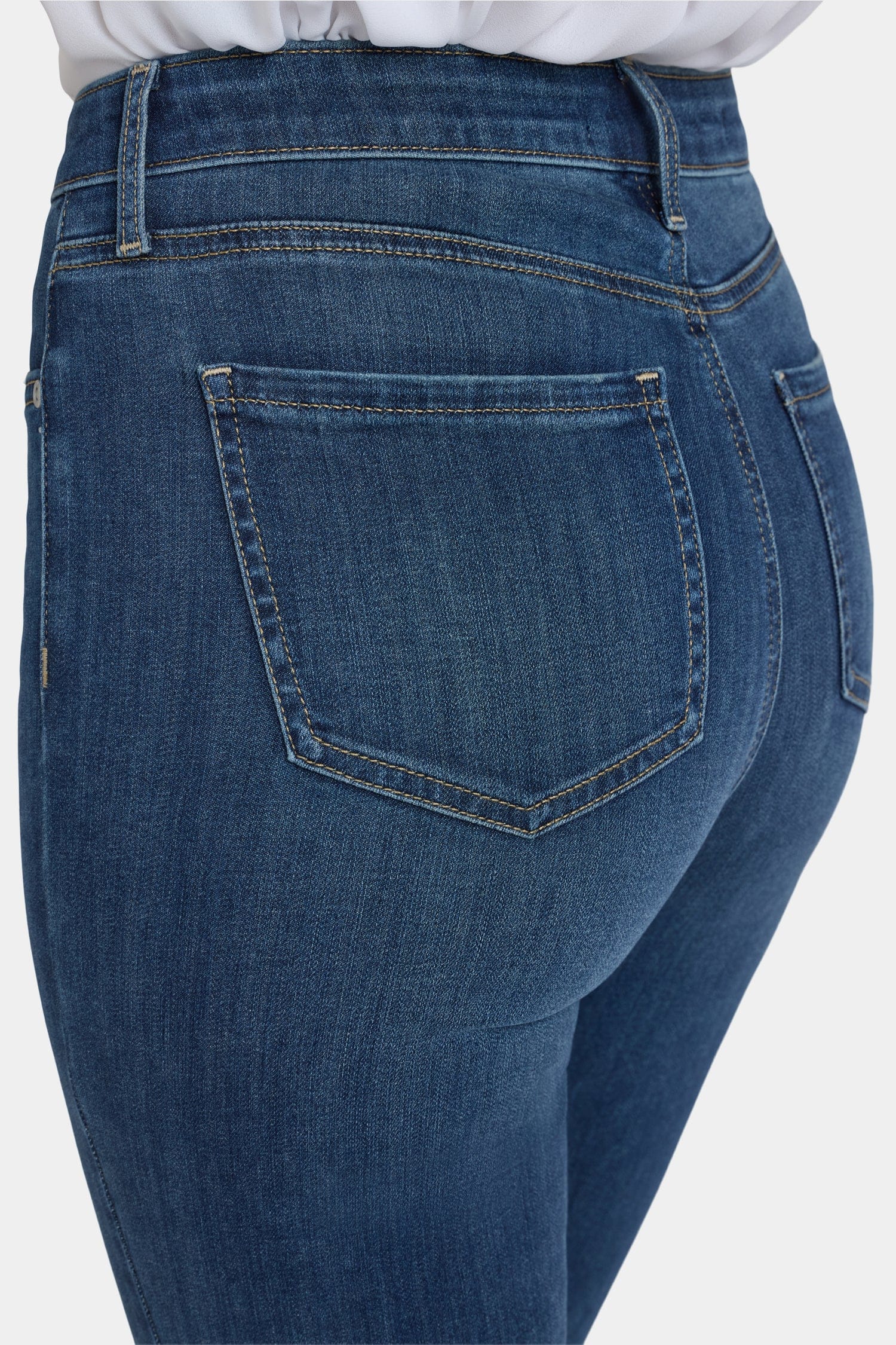 Barbara Bootcut Jeans thumbnail 7