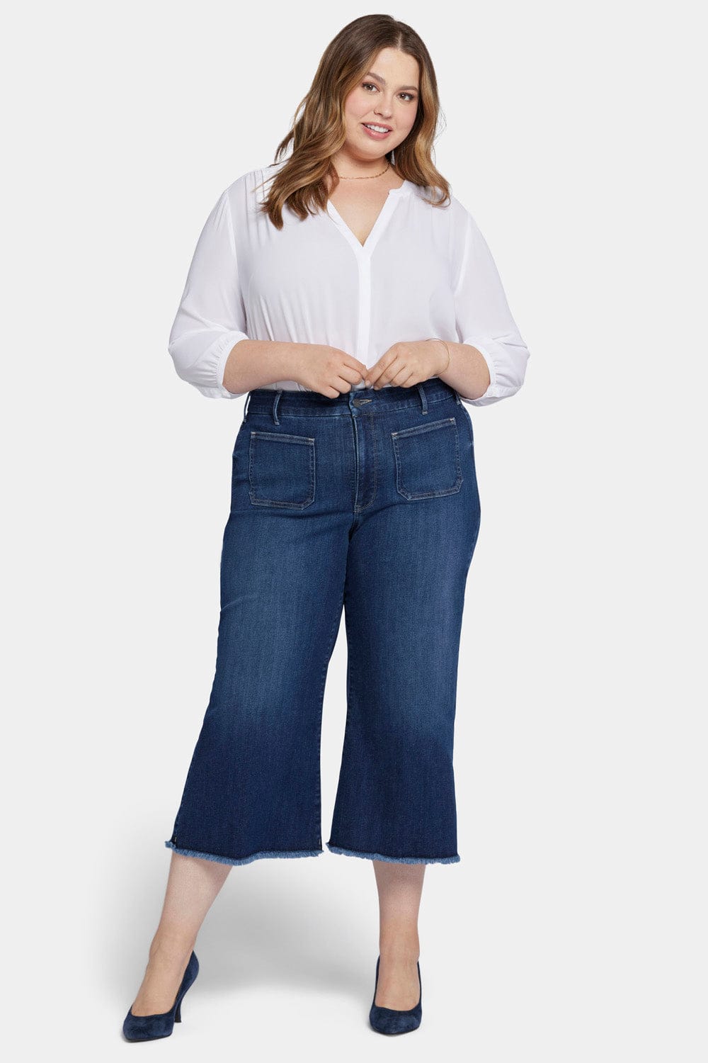 Patchie Wide Leg Capri Jeans in Plus Size thumbnail 4