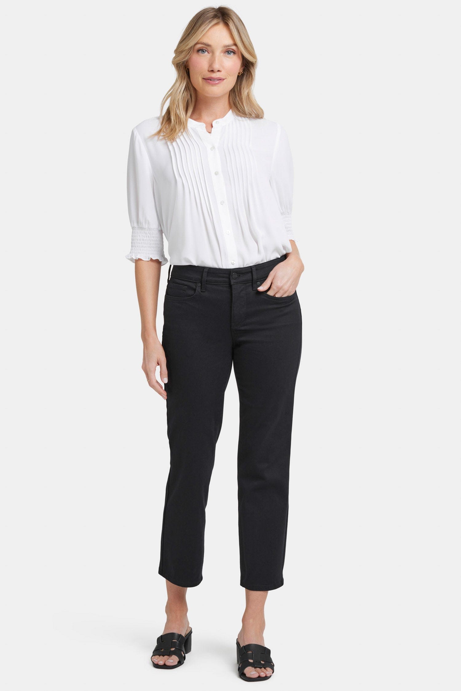 Marilyn Straight Ankle Jeans thumbnail 4