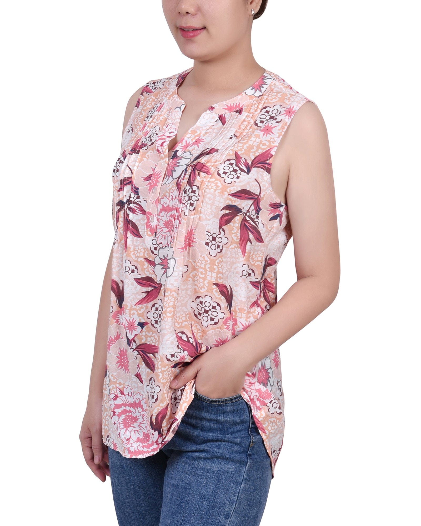 Sleeveless Pintucked Blouse thumbnail 2