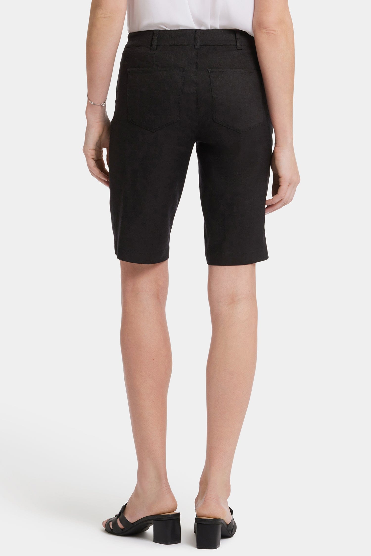 Bermuda Shorts thumbnail 2