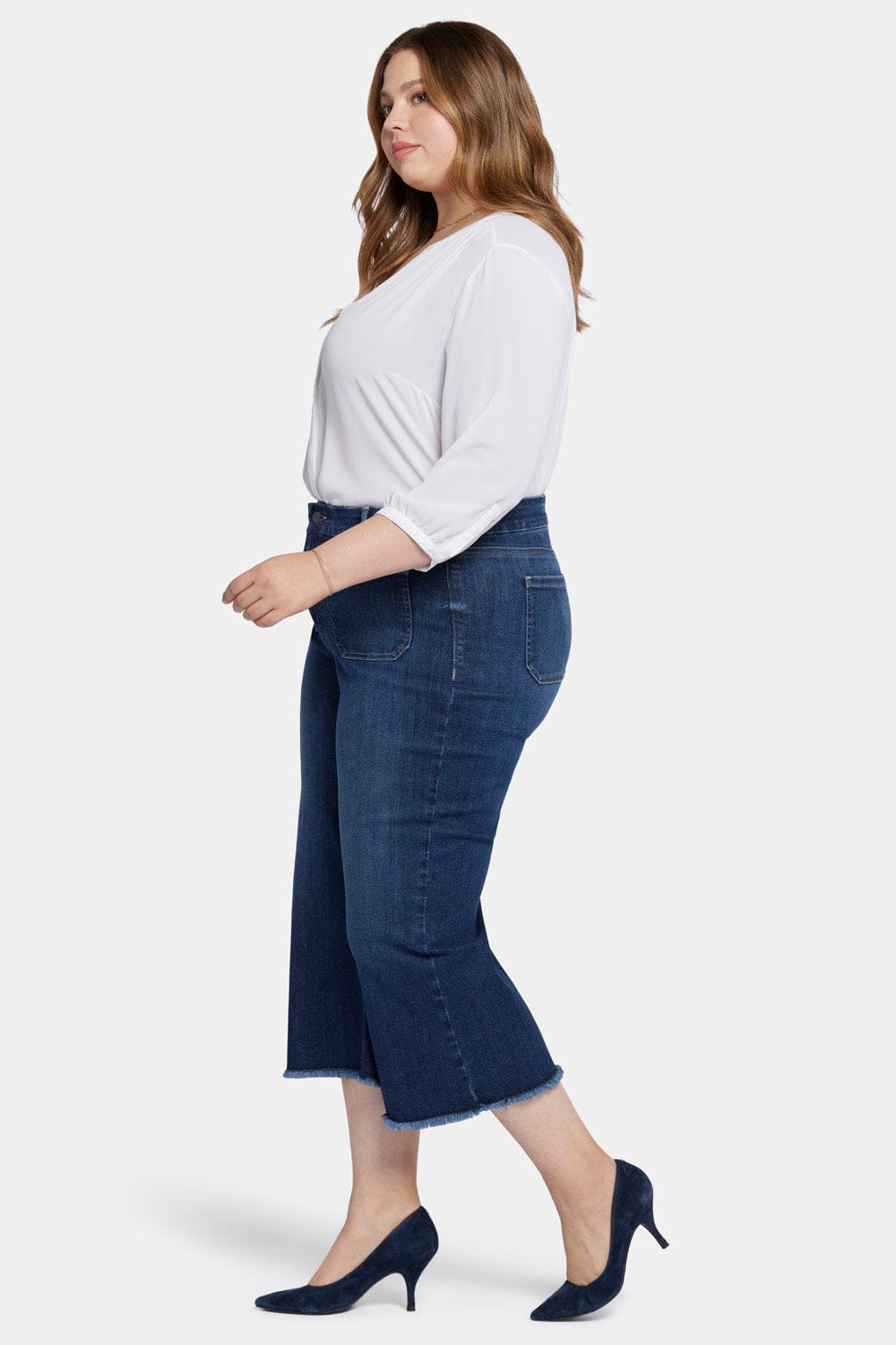 Patchie Wide Leg Capri Jeans in Plus Size thumbnail 5