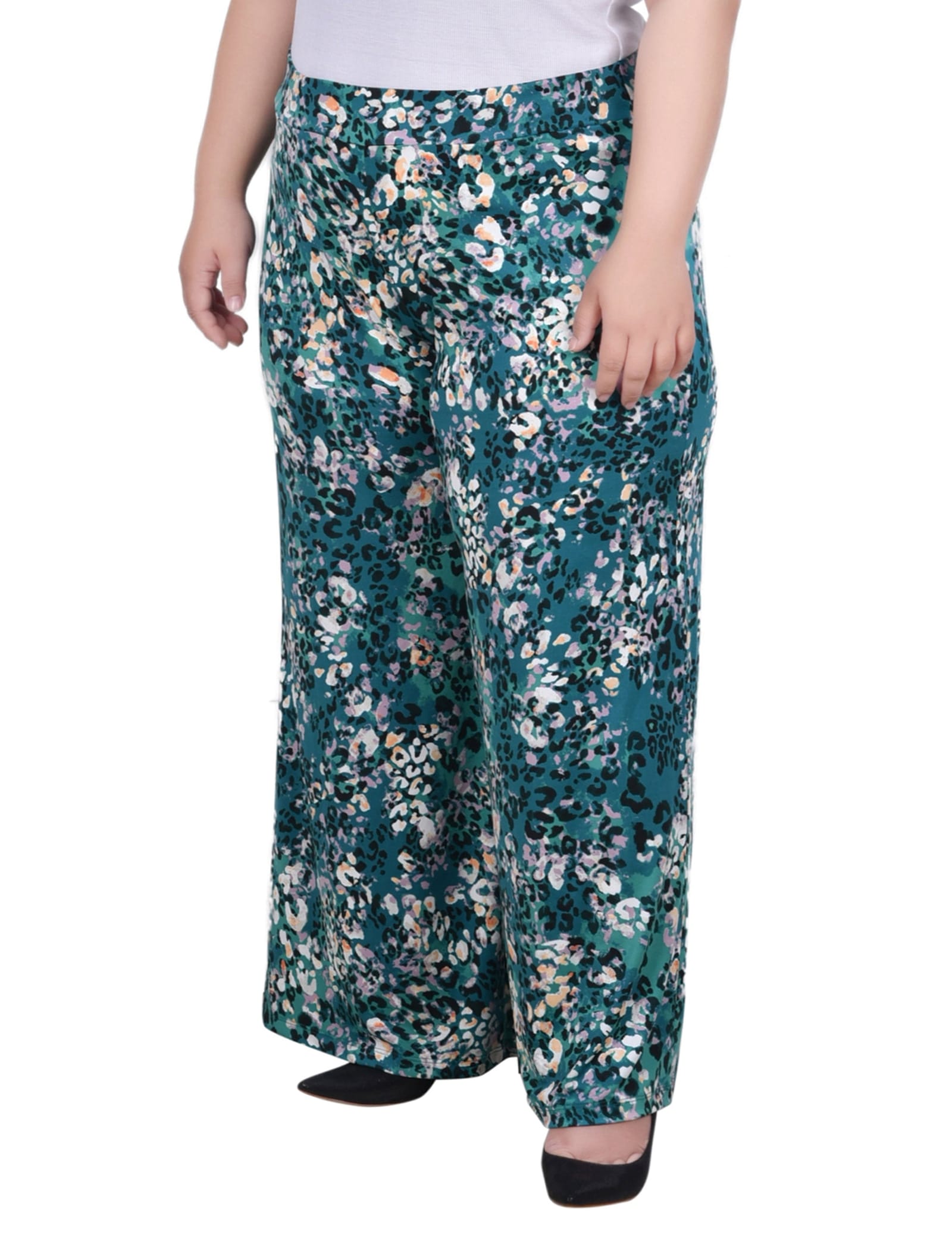 Plus Size Wide Leg Pull on Pant thumbnail 2