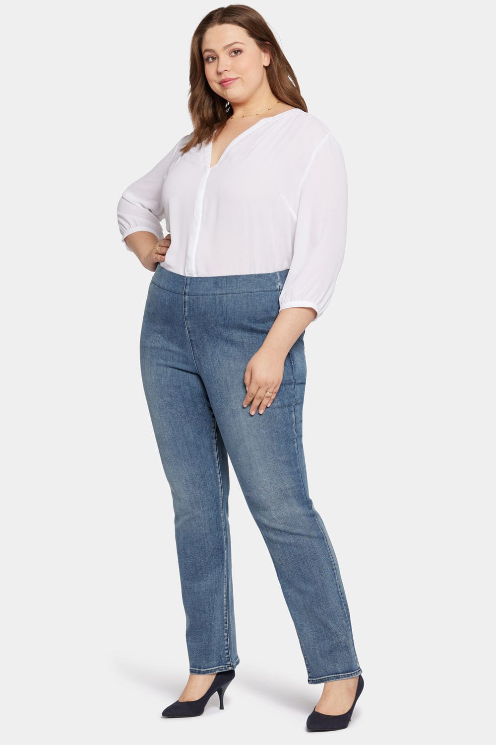 Pull-on Straight Jeans in Plus Size thumbnail 5