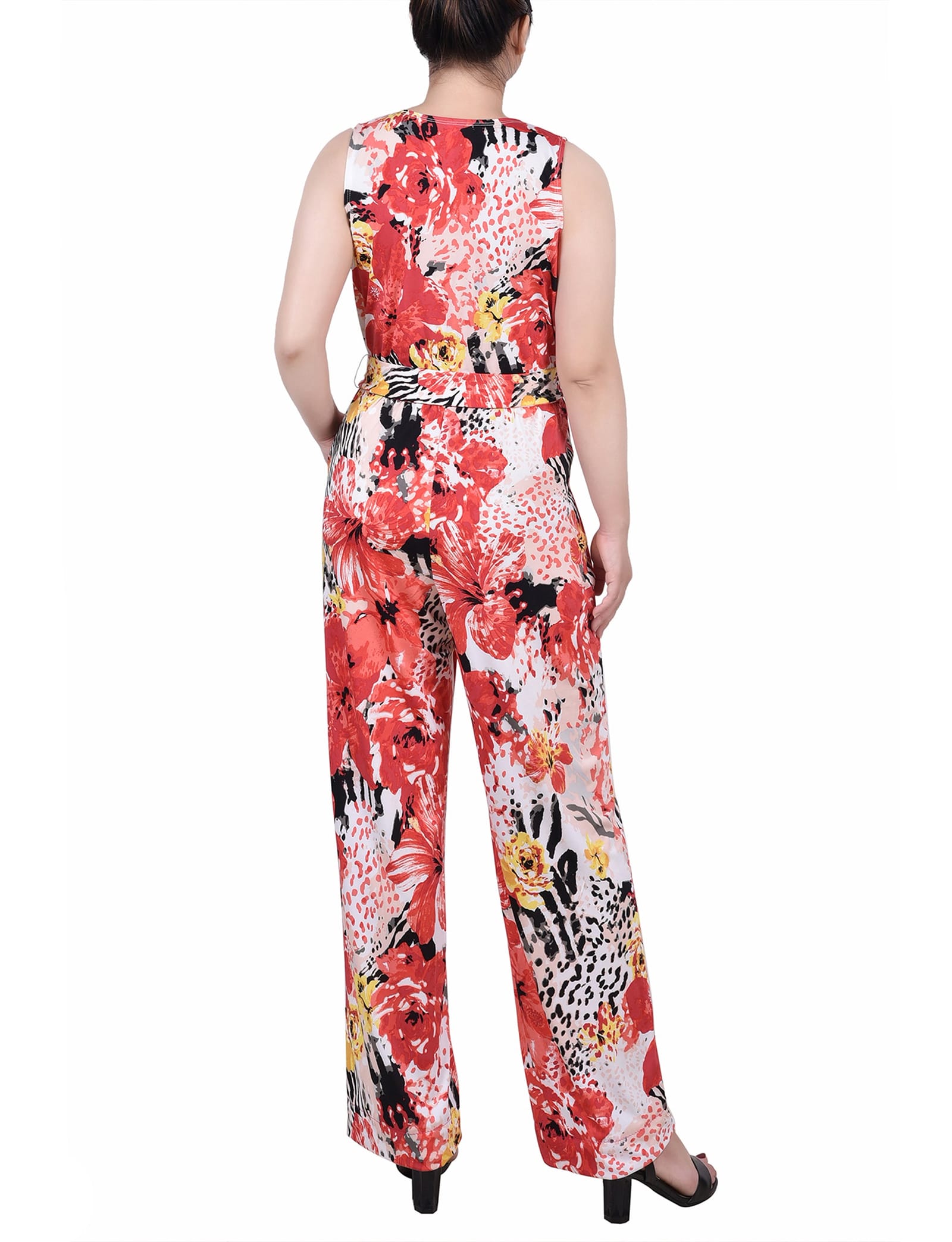 Petite Sleeveless Belted Jumpsuit thumbnail 3